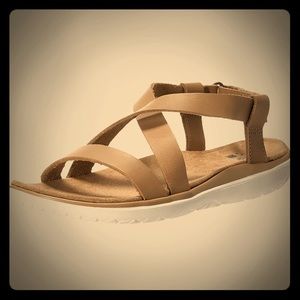 Teva Terra-Float Livia Lux Sandals NIB size 8